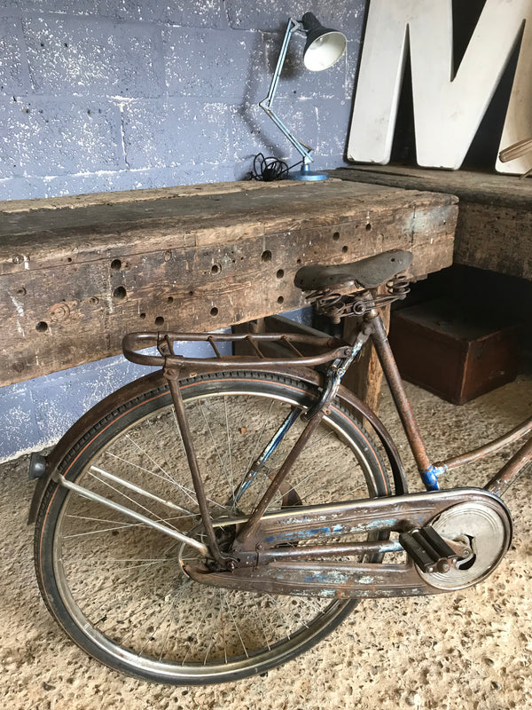 Dutch top roadster bicycle
