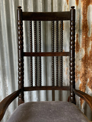 A bobbin rocking chair