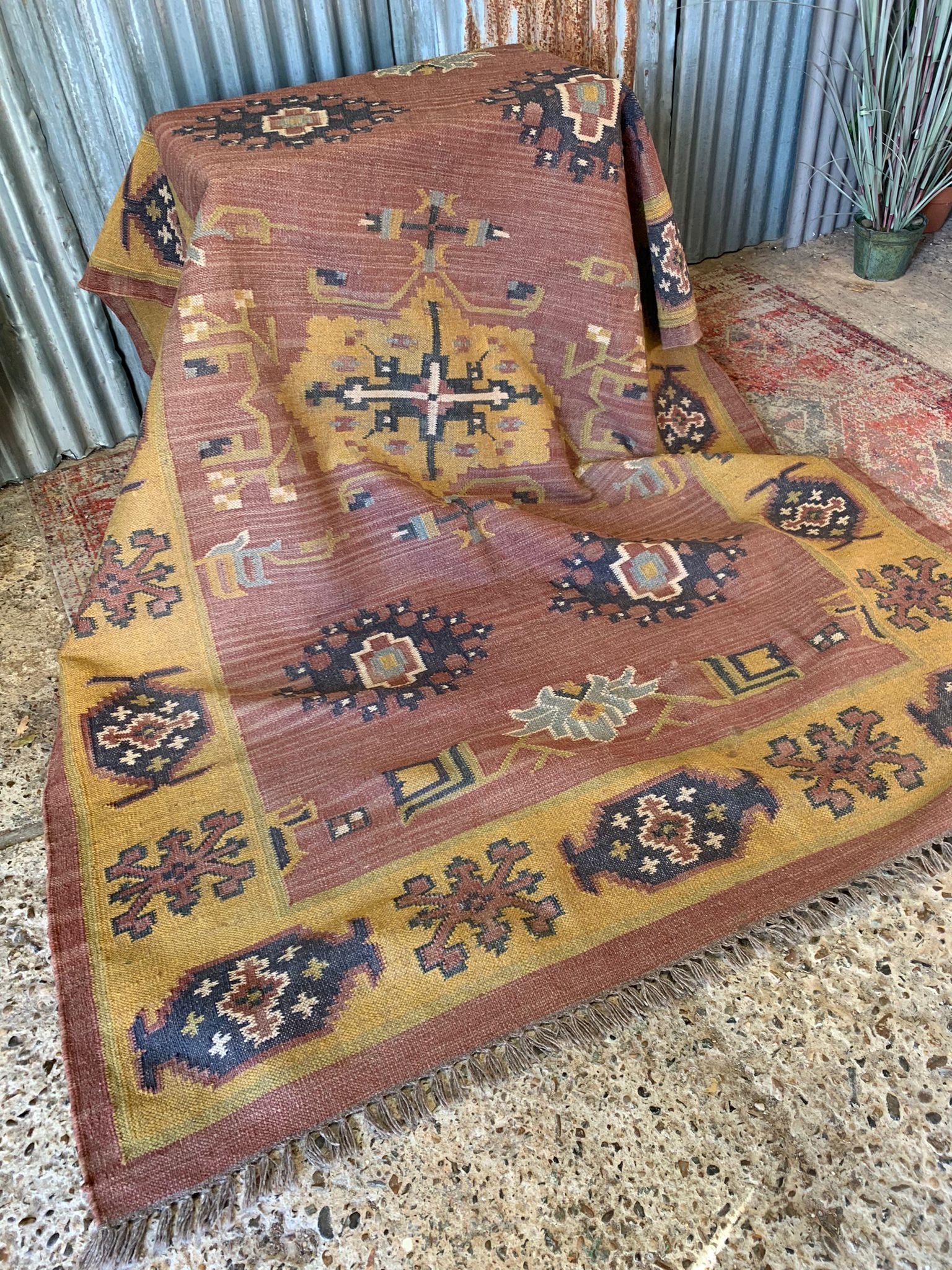 A large hand woven Kilim rug ~ 285cm x 190cm