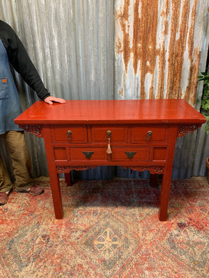 A red Chinese altar table