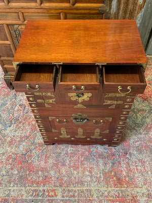 A large Korean Bandaji chest