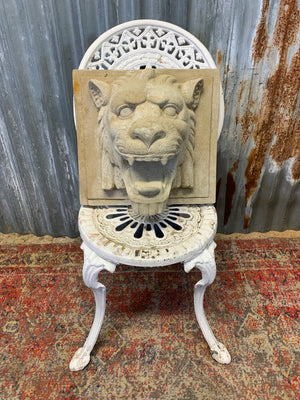 A cast stone roaring lion head fountain plaque - 37cm