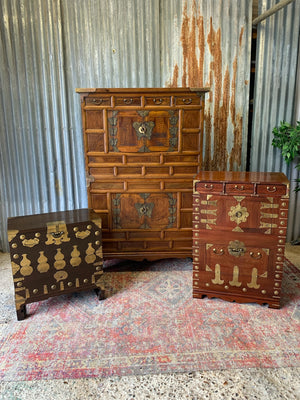 A large Korean Bandaji chest