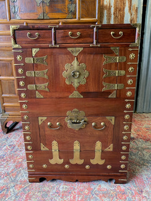 A large Korean Bandaji chest