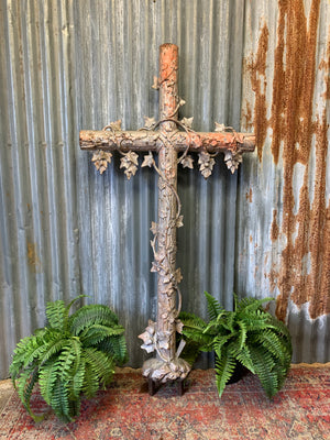 A 5ft French cast iron cross