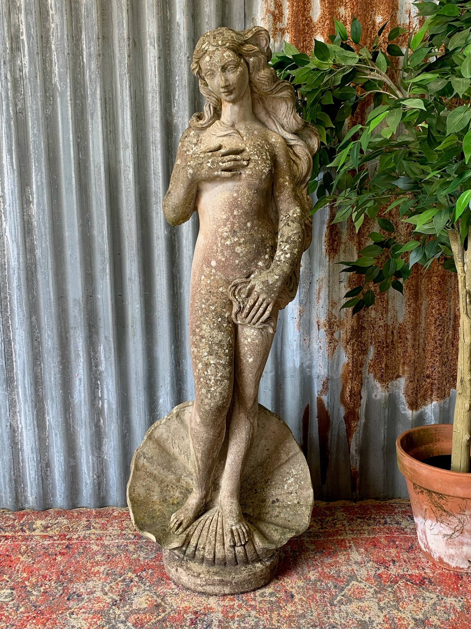 Venus Statue - Rare Garden Decor