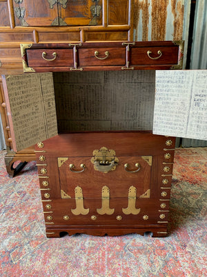A large Korean Bandaji chest