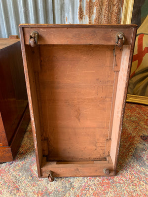 A late Victorian pedestal desk