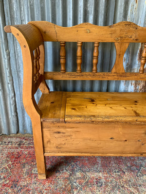 A Swedish pine settle