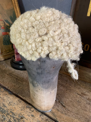 A white judge's wig - "A"