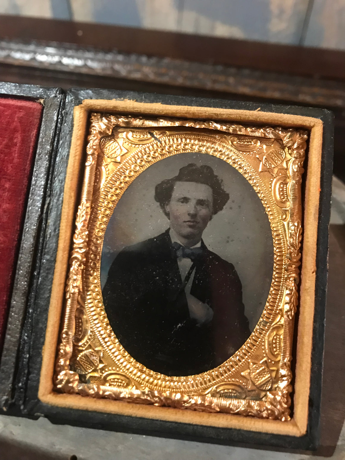 A 19th Century daguerreotype cased photograph of a gentleman