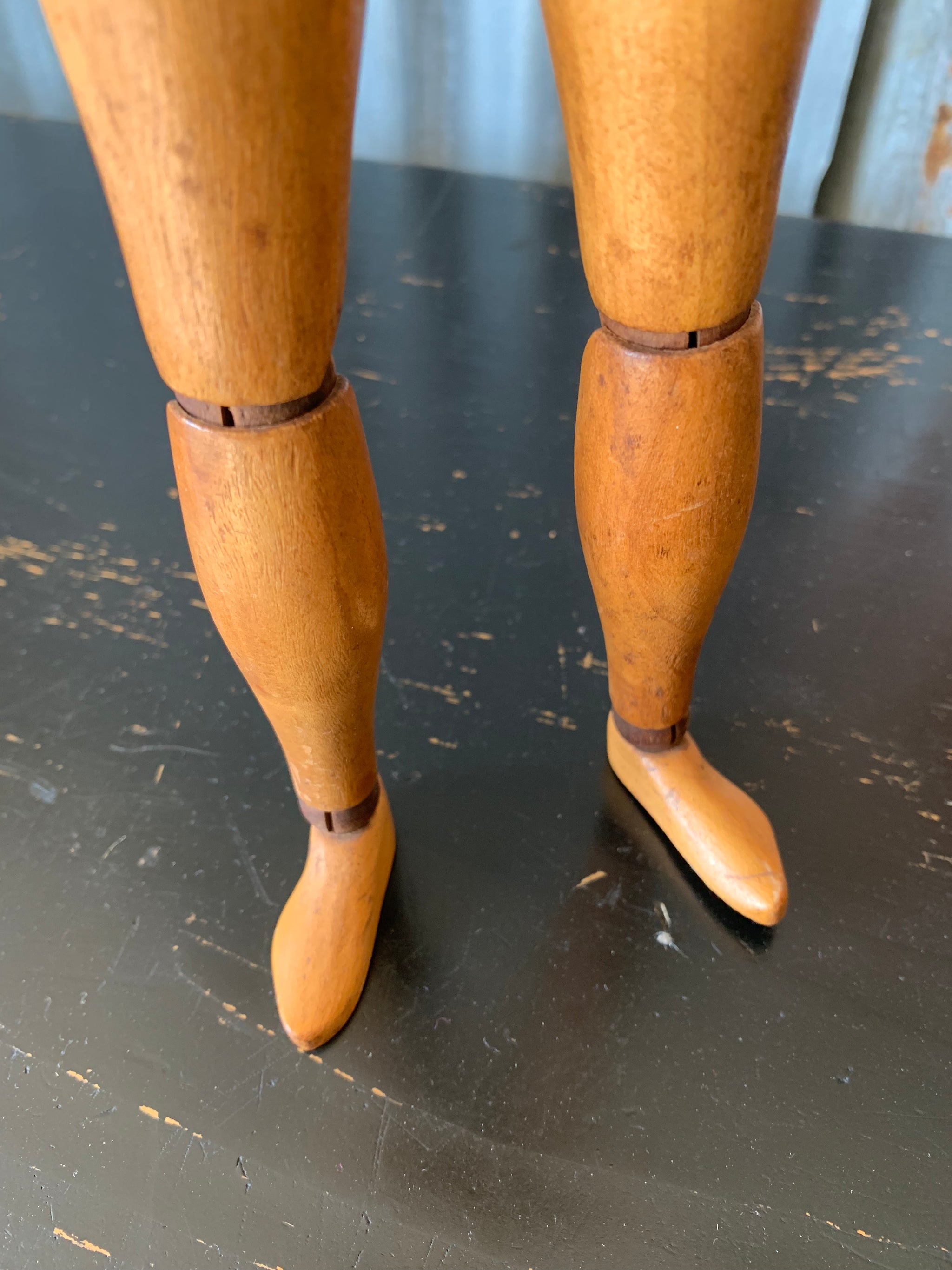 A very large wooden artist's lay figure 40cm/16"