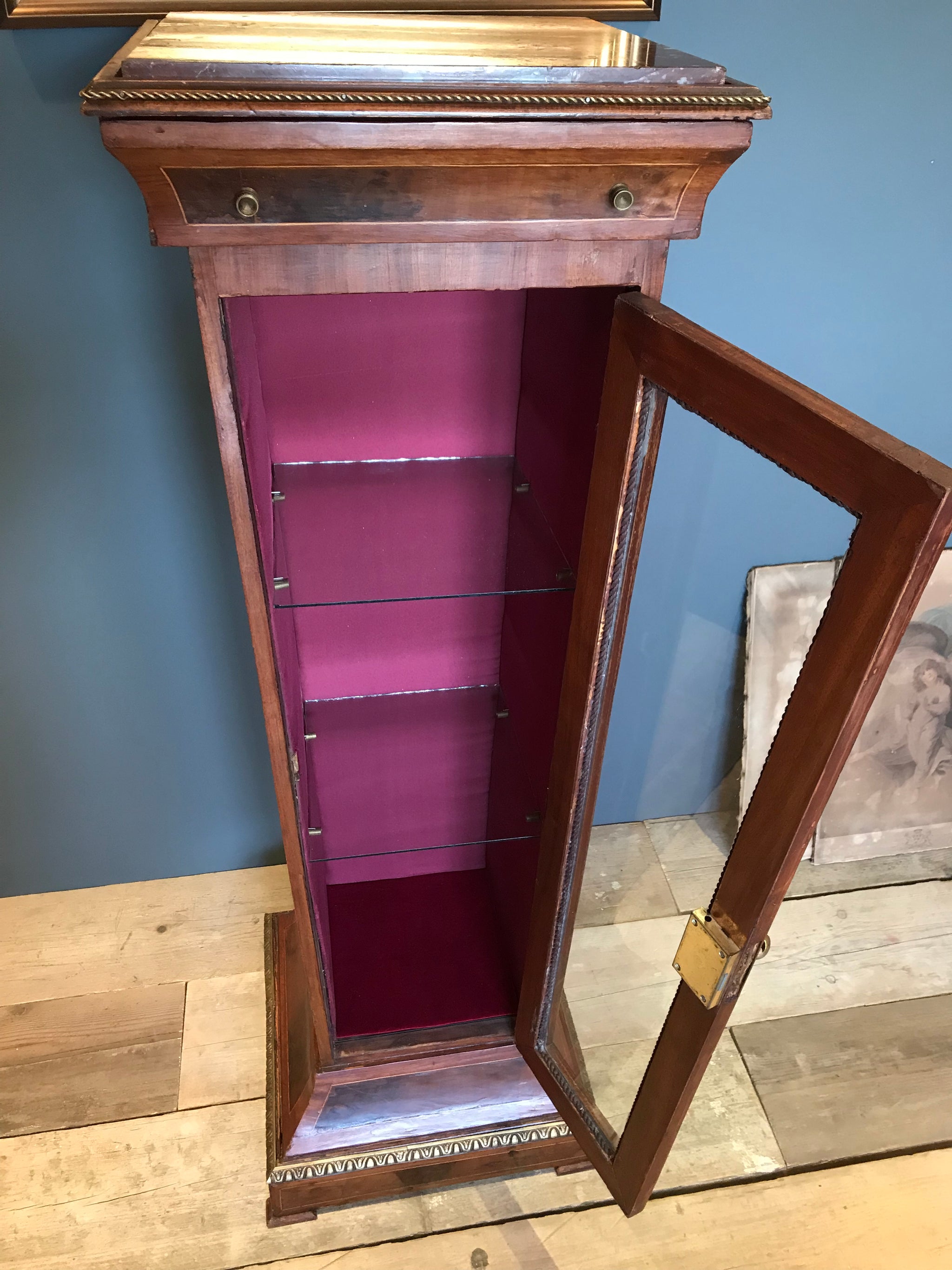 A sarcophagus shaped tapered torchere boulle pedestal display cabinet with key