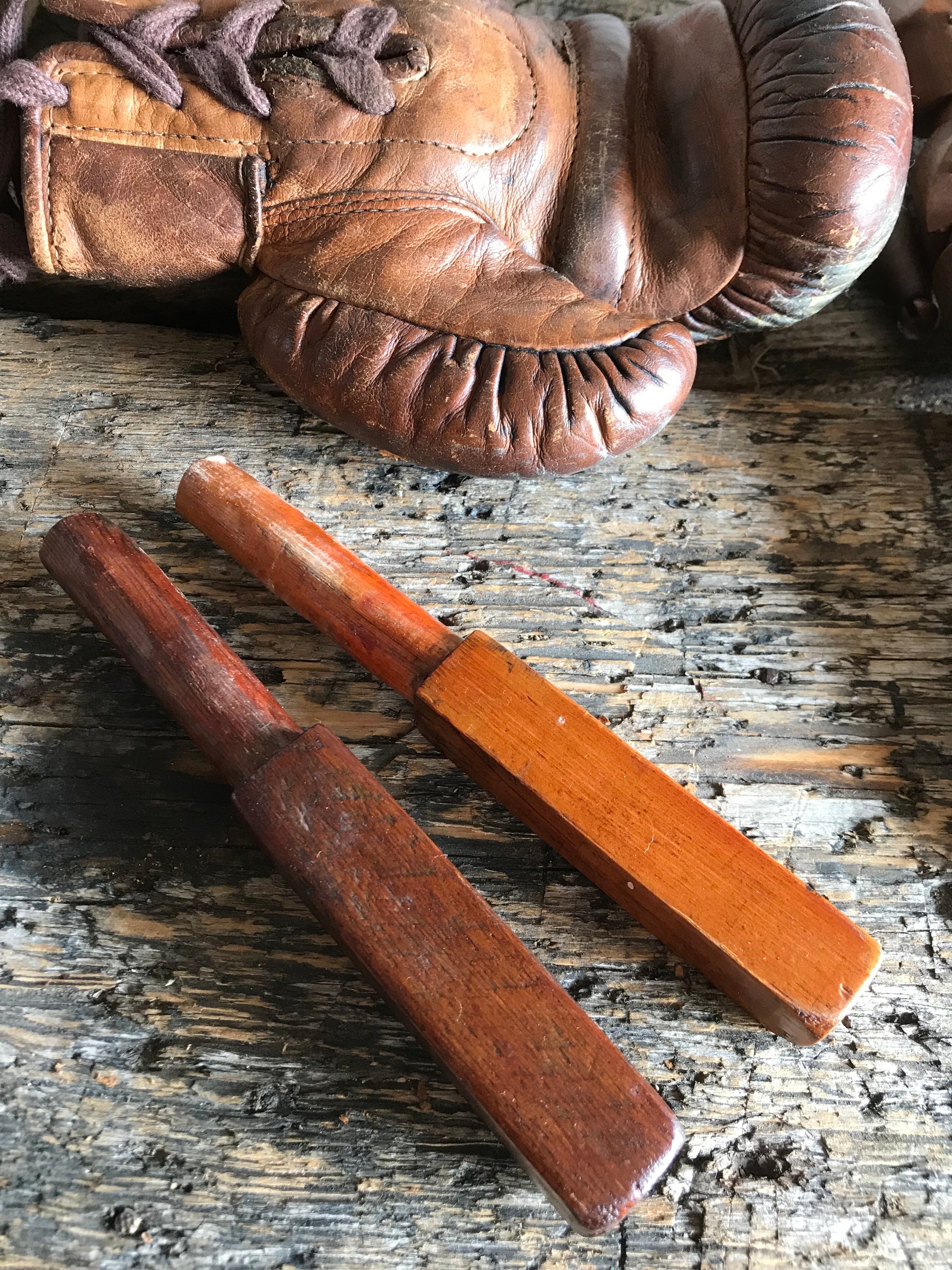 A flat full size floor standing studio easel