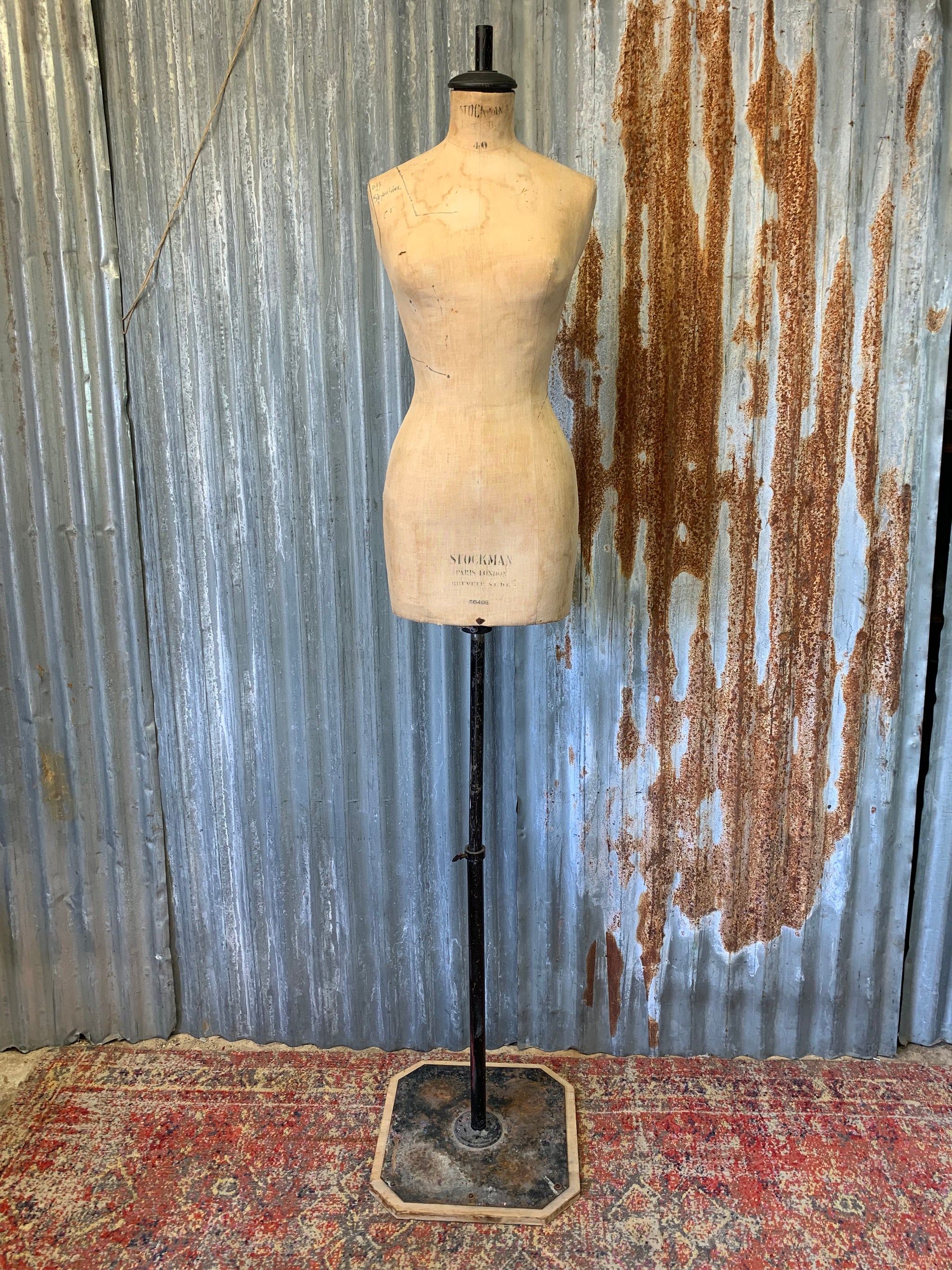 Female dressmaker mannequin - 463 - STOCKMAN - abstract / headless