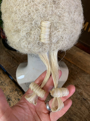 A traditional Ravenscroft judge’s wig