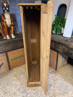 A tall and slim Victorian pine cupboard