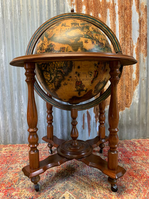 A large 20th century globe bar