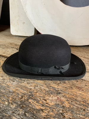 A Lincoln, Bennett & Co. black cappello Romano hat