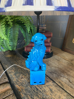 A single turquoise ceramic Chinese foo dog lamp