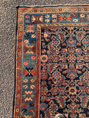 A blue ground Mahal/Kazak rectangular rug- 163cm x 110cm