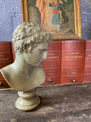 A Grand Tour bust of The Victorious Athlete