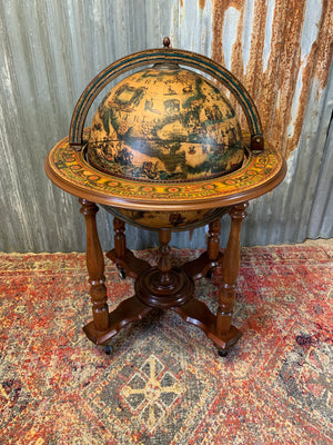 A large 20th century globe bar