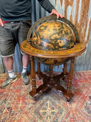 A large 20th century globe bar