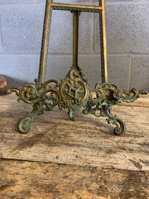An ornate brass Rococo styled desk easel