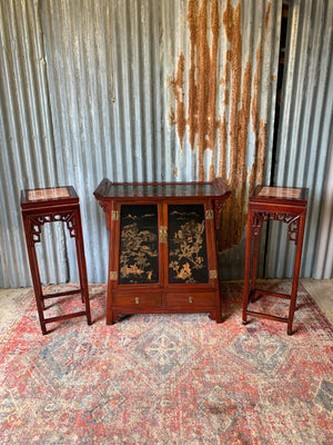 A pair of Chinese marble pedestal stands