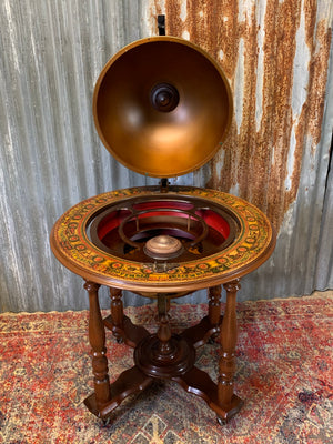 A large 20th century globe bar