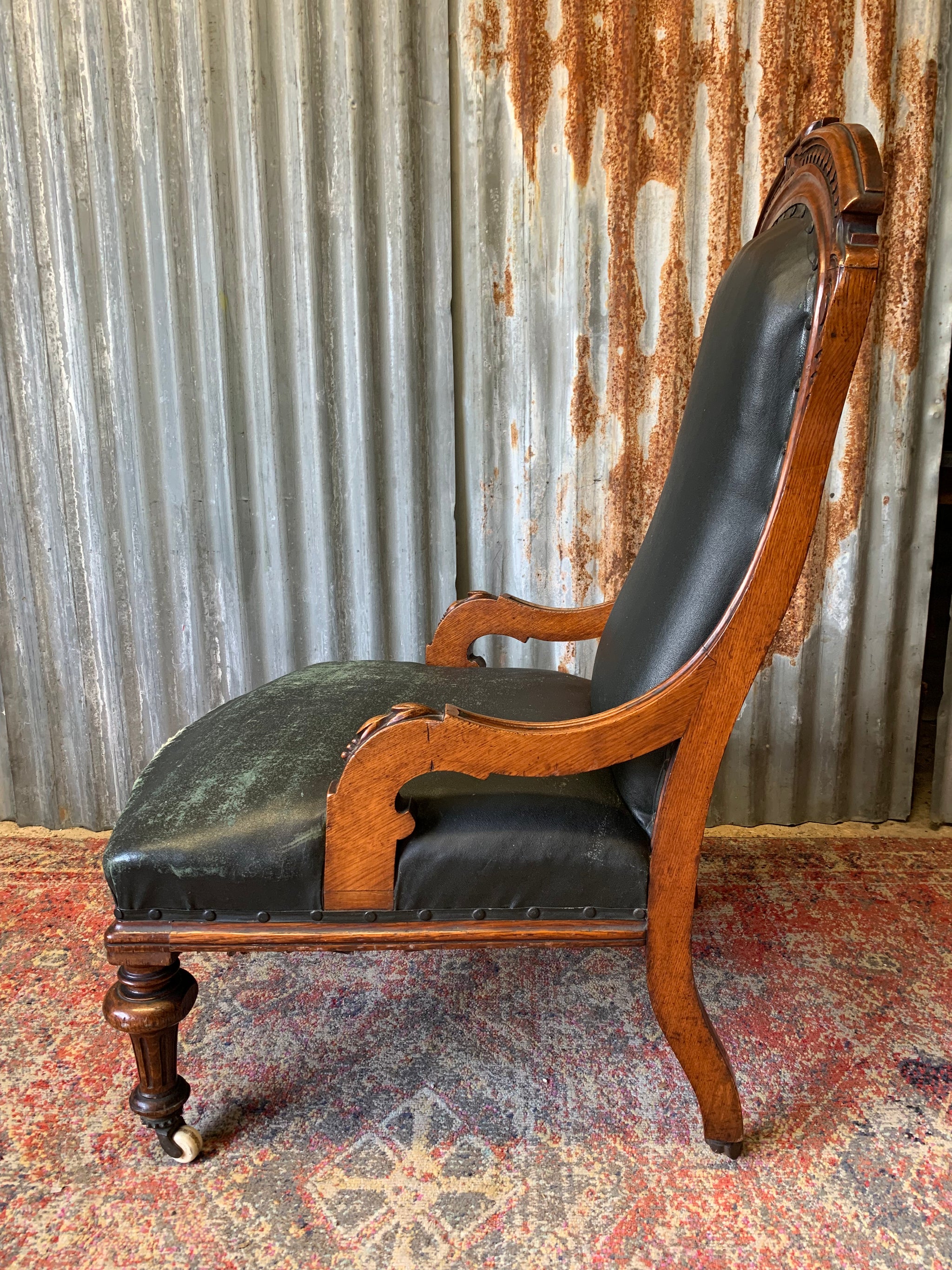 Leather plantation chair deals