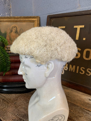 A traditional Ravenscroft judge’s wig